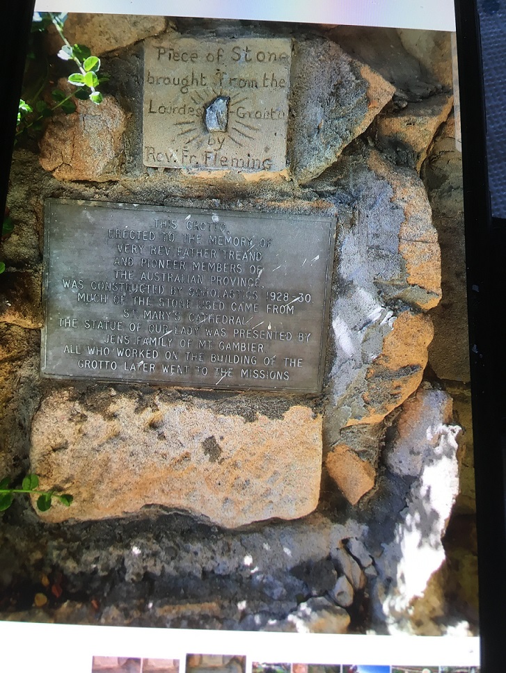 Grotto stone